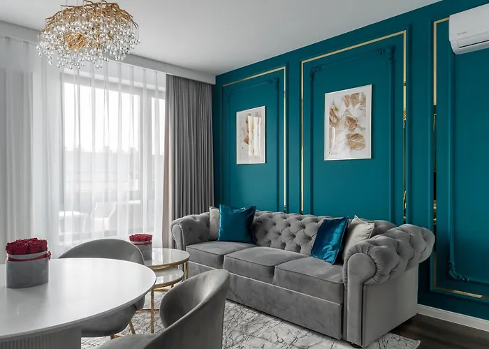 Old Town Scala F With Parking By Lion