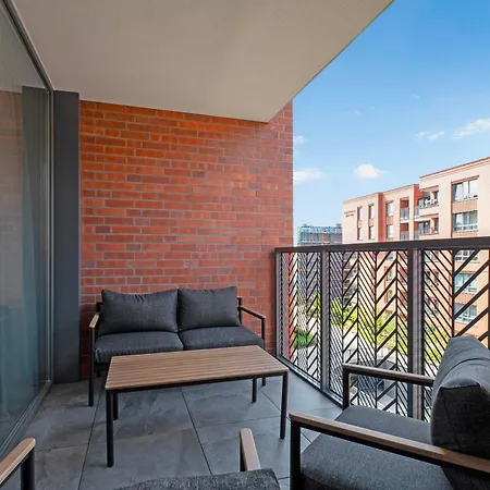 Old Town Scala F With Parking By Lion Apartamento